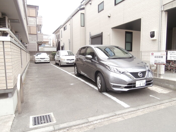 10/13 駐車場