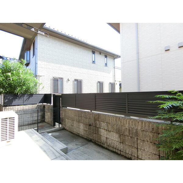 13/18 バルコニー