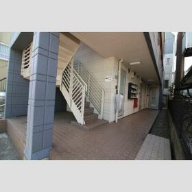 15/15 エントランス