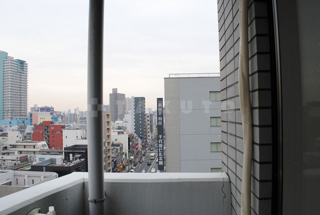 15/28 バルコニー