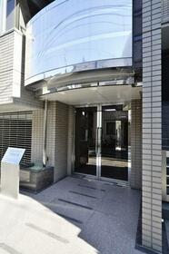 14/14 エントランス