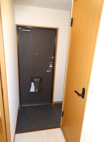 16/29 玄関