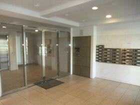 15/24 エントランス