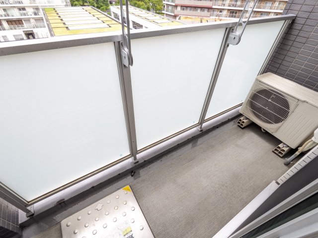 23/30 バルコニー