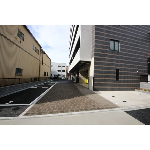 19/26 駐車場