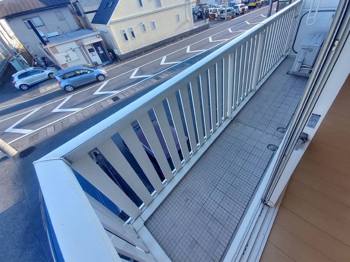 13/19 バルコニー