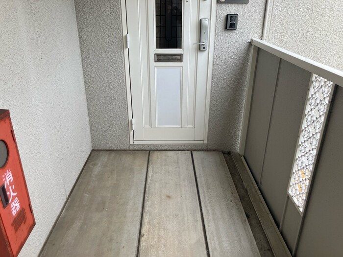 2/5 エントランス