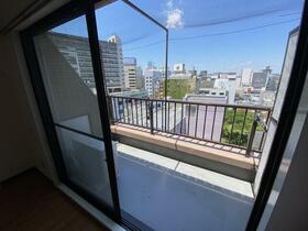 8/10 バルコニー