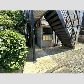 15/15 エントランス