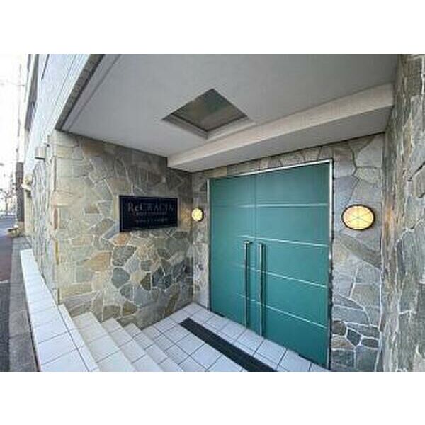 13/17 エントランス