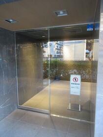 16/16 エントランス