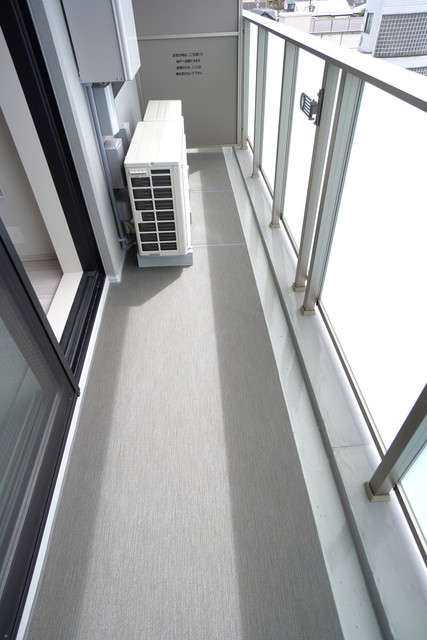 13/21 バルコニー