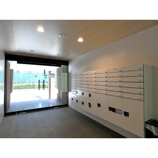 5/5 エントランス