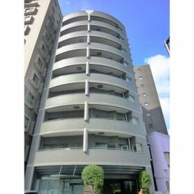 13/18 エントランス