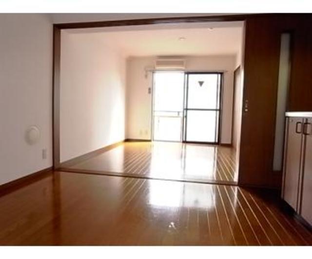 13/29 リビング/ダイニング