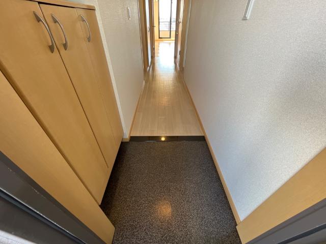 13/30 玄関