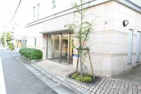 14/15 エントランス