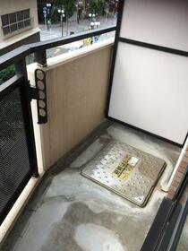 13/23 バルコニー