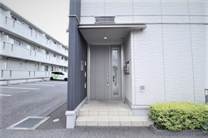 17/20 エントランス