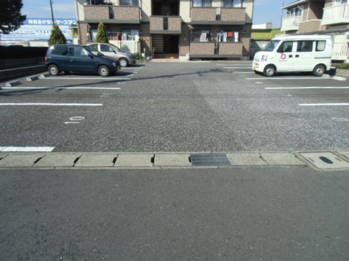 19/19 駐車場