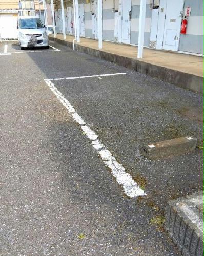 14/23 駐車場