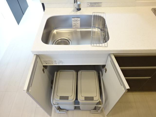 13/30 キッチン