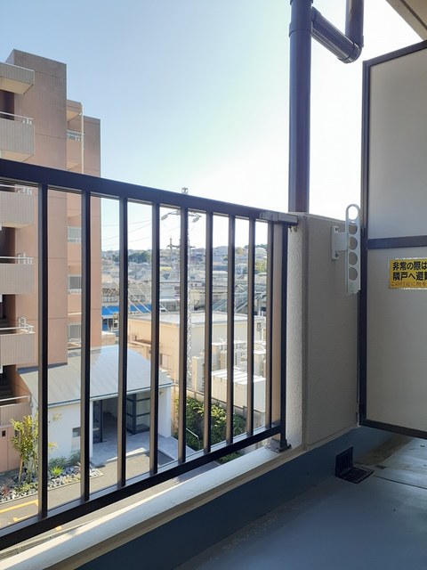 14/23 バルコニー