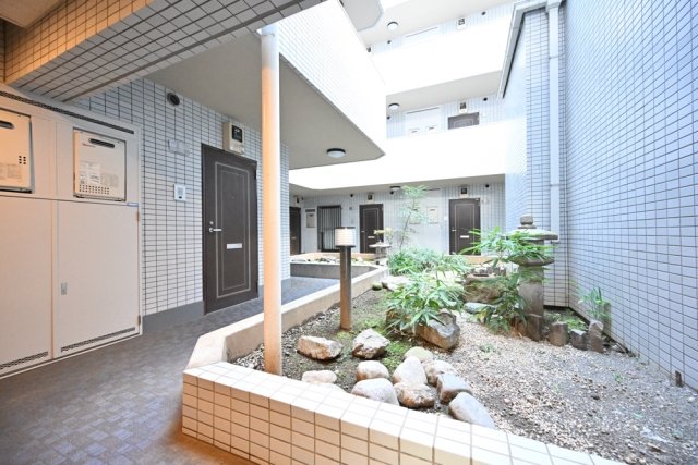 3/10 エントランス