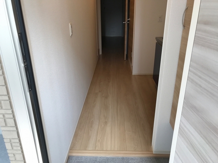 5/18 玄関