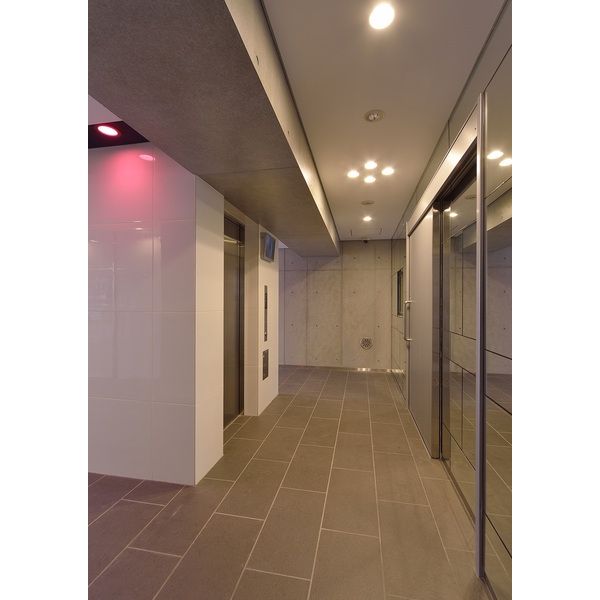 20/27 エントランス