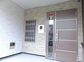 2/2 エントランス