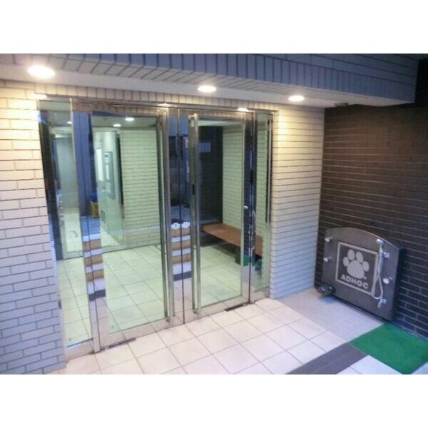 15/18 エントランス