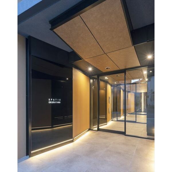 3/3 エントランス