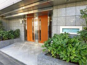 2/4 エントランス