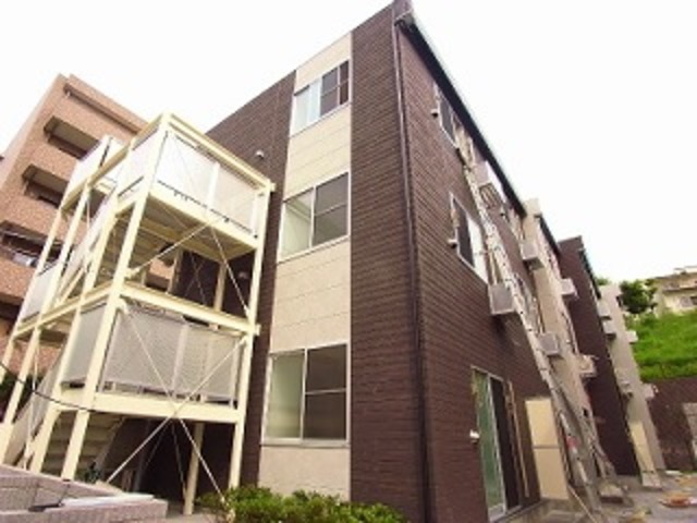 19/22 エントランス