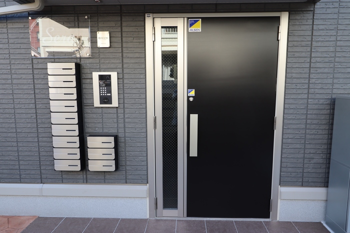 2/2 エントランス