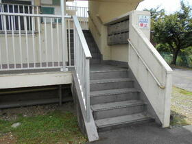 15/16 エントランス