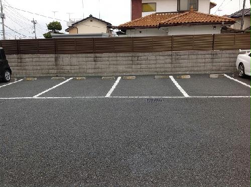 14/19 駐車場