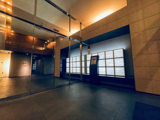 22/29 エントランス