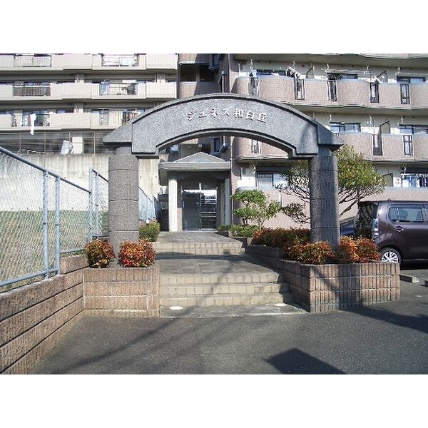 13/14 エントランス