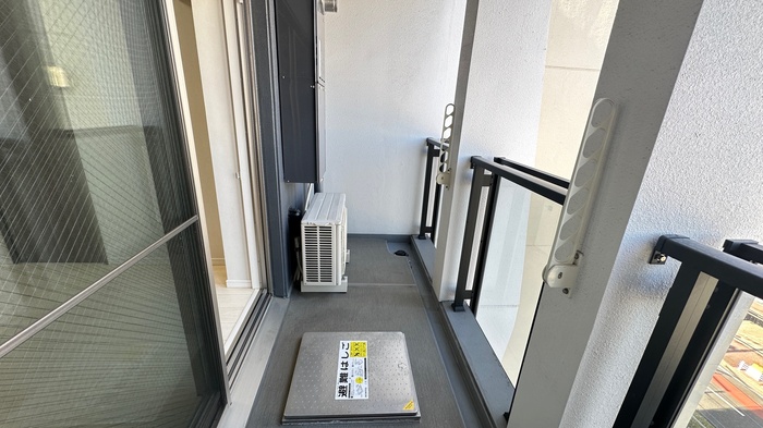 18/27 バルコニー