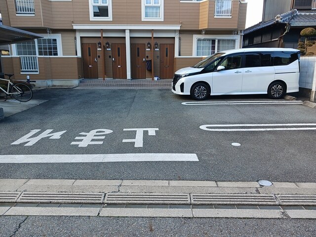 2/8 駐車場