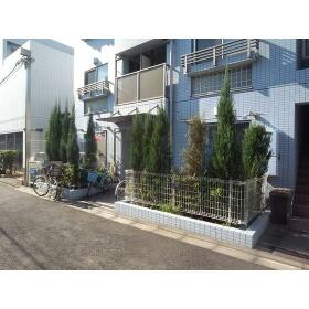 14/22 エントランス