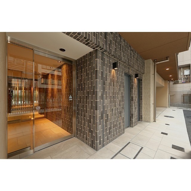 5/8 エントランス