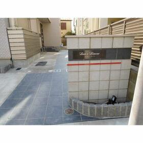 13/13 エントランス