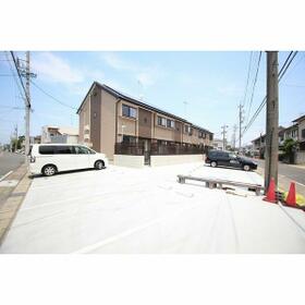 15/15 駐車場