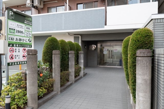 13/13 エントランス