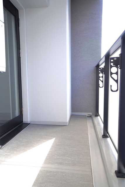 14/23 バルコニー