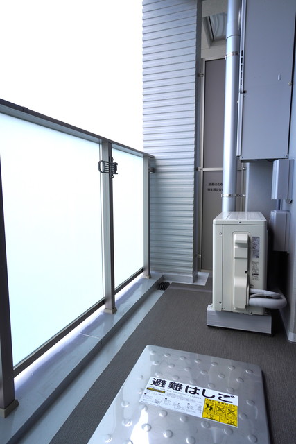 13/19 バルコニー