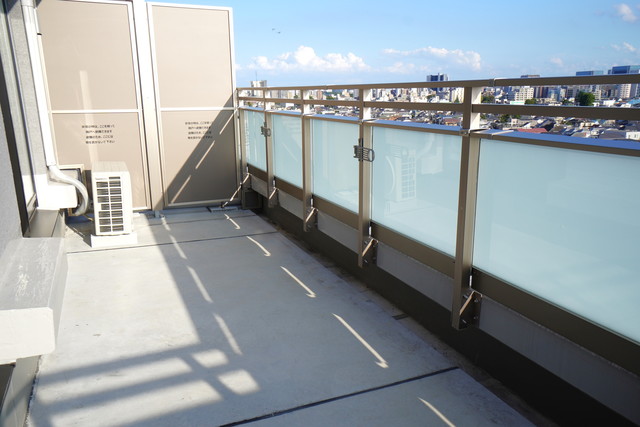14/20 バルコニー